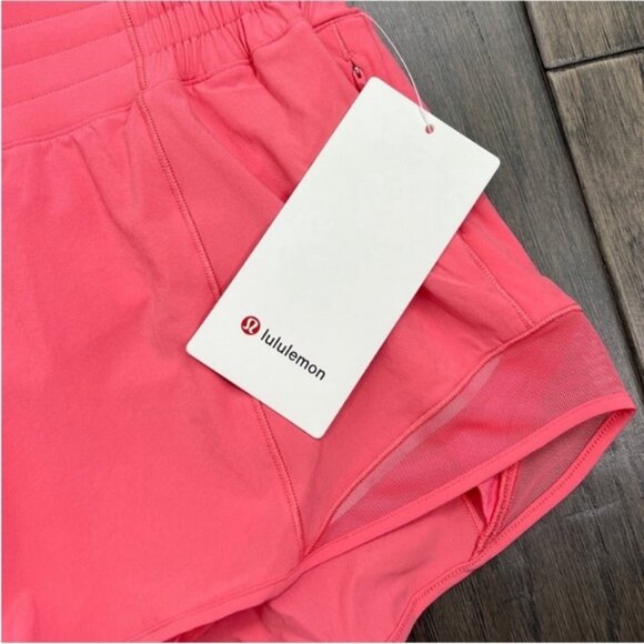 Lululemon NWT Hotty Hot High-Rise Short 2.5" Sakura Pink - Picture 5 of 9